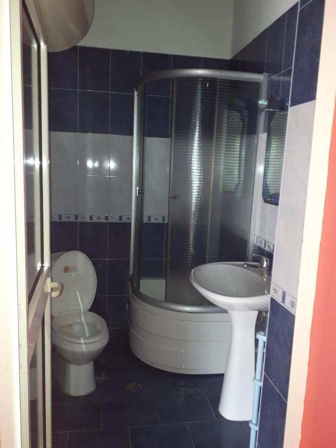 Hotel Meteor Shkoder Exterior photo